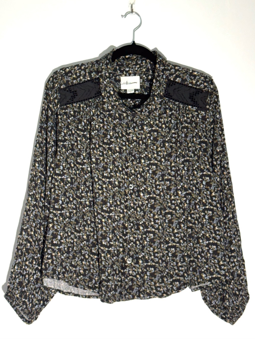 American Eagle Black Floral Button Front Lace Shoulder Long Sleeve Blouse XL